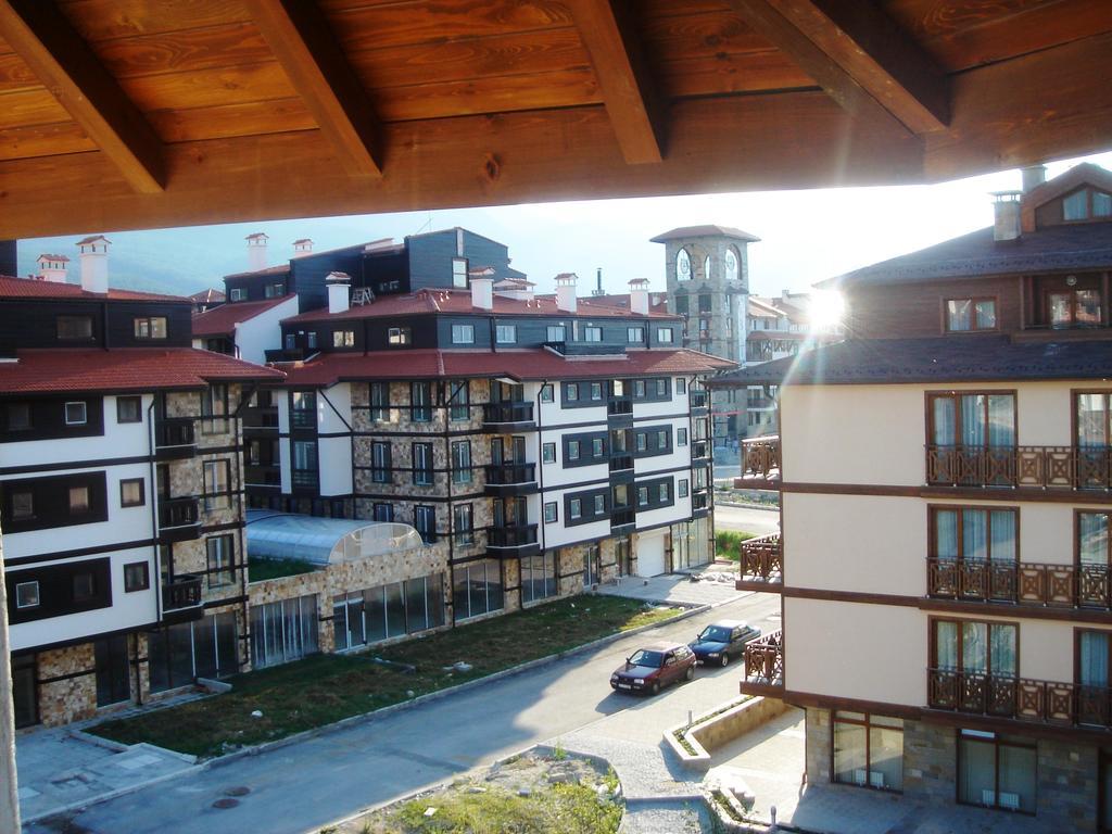 Neon Gondola Lift Apartments Bansko Exterior foto